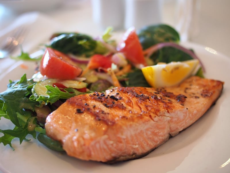 Baked Salmon with Roasted Asparagus